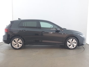 Used Volkswagen Golf 2025 for sale - 76964012: Photo