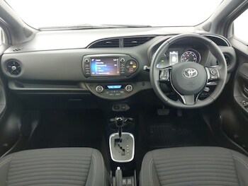 Used Toyota Yaris 2018 for sale - 77569068: Photo