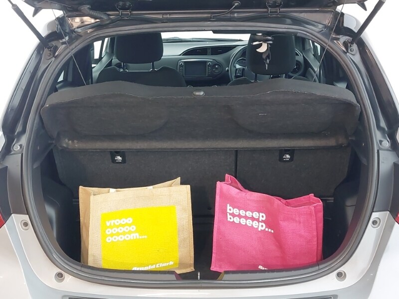 Used Toyota Yaris 2018 for sale - 77569068: Photo 8