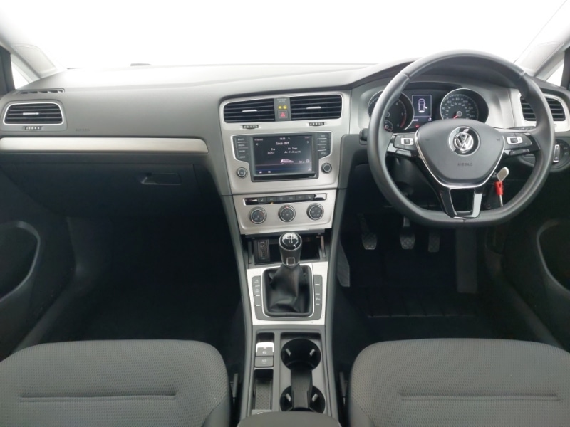 Used Volkswagen Golf 2017 for sale - 78203293: Photo 2