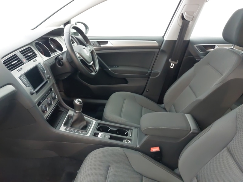 Used Volkswagen Golf 2017 for sale - 78203293: Photo 5