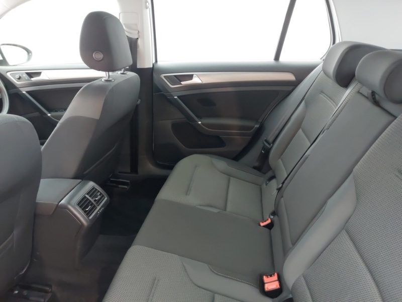 Used Volkswagen Golf 2017 for sale - 78203293: Photo 6