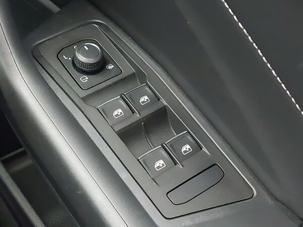 Used Volkswagen T-Roc 2025 for sale - 75550875: Photo 19