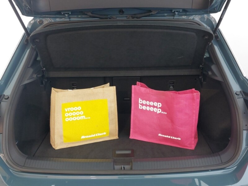 Used Volkswagen T-Roc 2022 for sale - 77987621: Photo 8