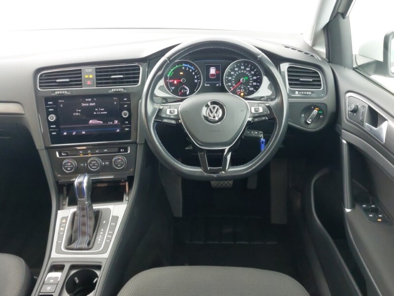 Used Volkswagen Golf 2019 for sale - 77548907: Photo 7