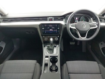 Used Volkswagen Passat 2021 for sale - 75695750: Photo