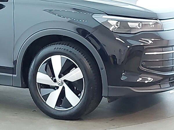 Used Volkswagen Tiguan 2024 for sale - 75547105: Photo 9