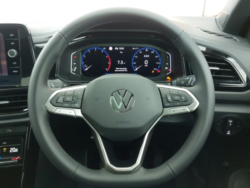 Used Volkswagen T-Roc 2025 for sale - 77223618: Photo 13