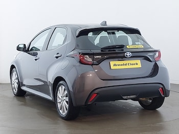 Used Toyota Yaris 2021 for sale - 78355417: Photo