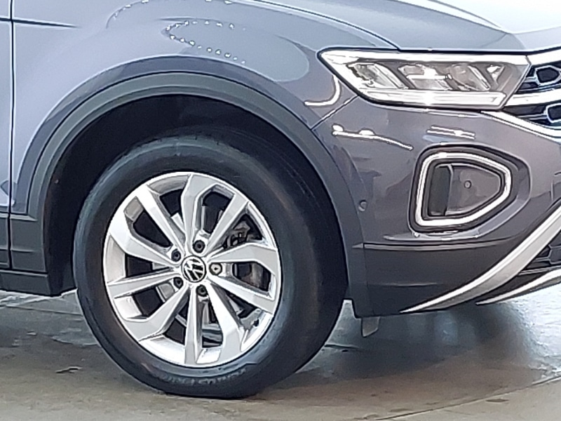 Used Volkswagen T-Roc 2024 for sale - 76282085: Photo 9