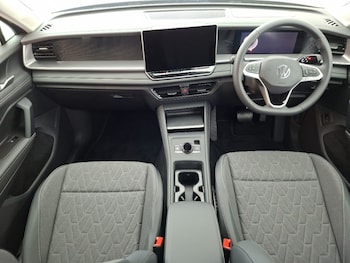 Used Volkswagen Touran 2026 for sale - 79164675: Photo
