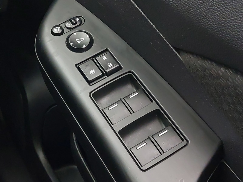 Used Honda CR-V 2018 for sale - 76629103: Photo 19