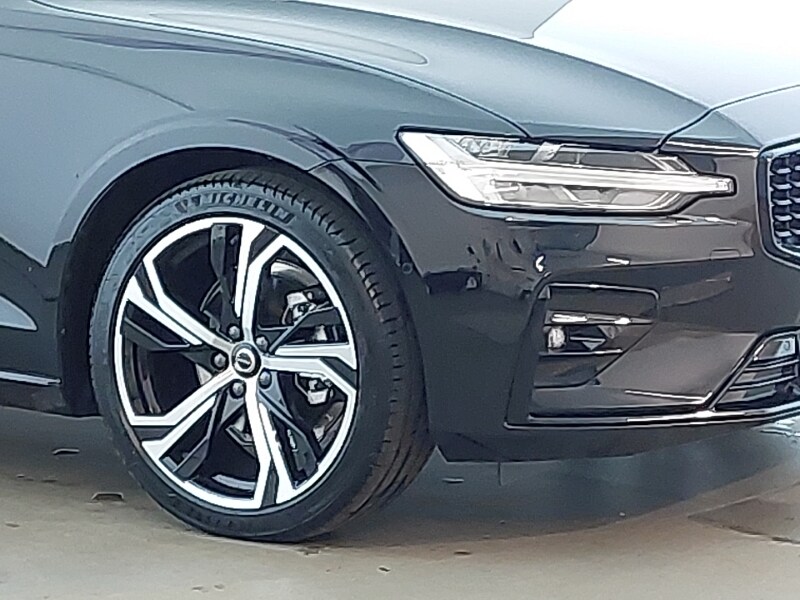 Used Volvo V60 2025 for sale - 77585321: Photo 9