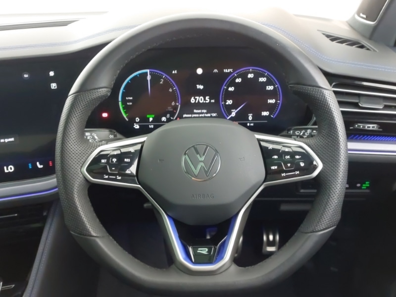 Used Volkswagen Touareg 2024 for sale - 78125557: Photo 13