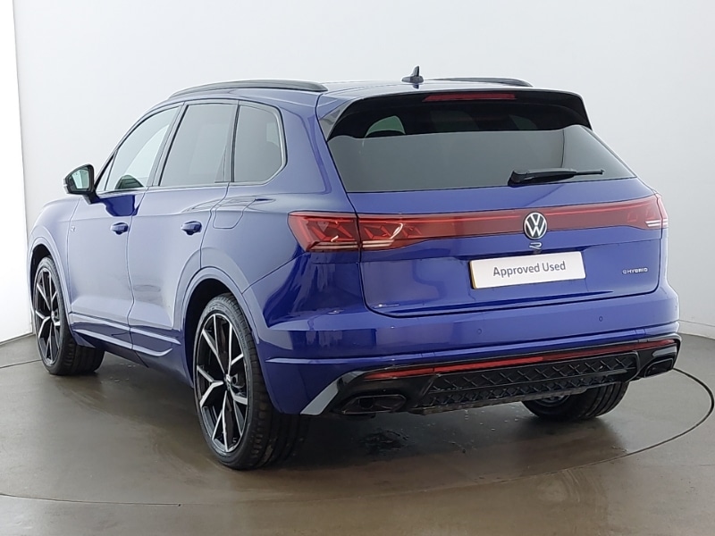 Used Volkswagen Touareg 2024 for sale - 78125557: Photo 3