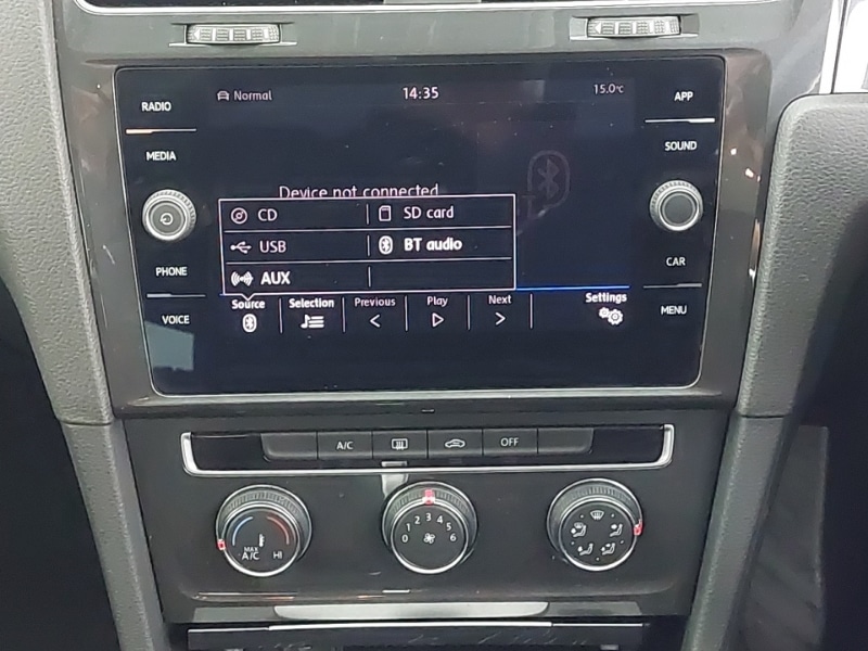 Used Volkswagen Golf 2018 for sale - 76054647: Photo 14
