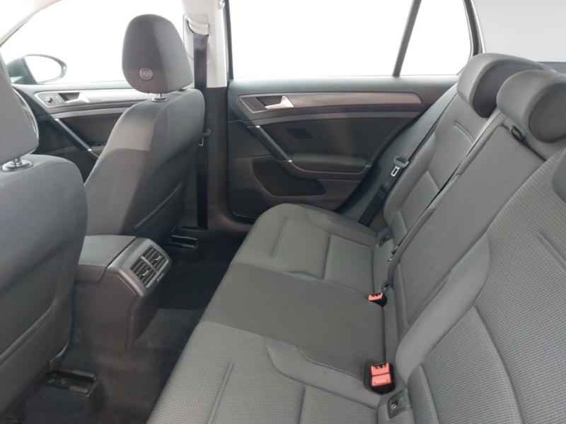 Used Volkswagen Golf 2018 for sale - 76054647: Photo 6