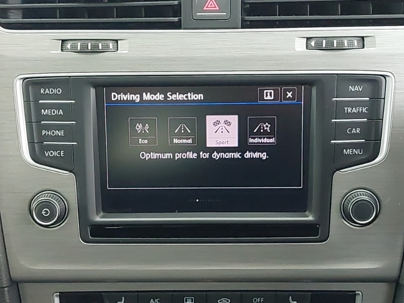 Used Volkswagen Golf 2017 for sale - 77922104: Photo 18