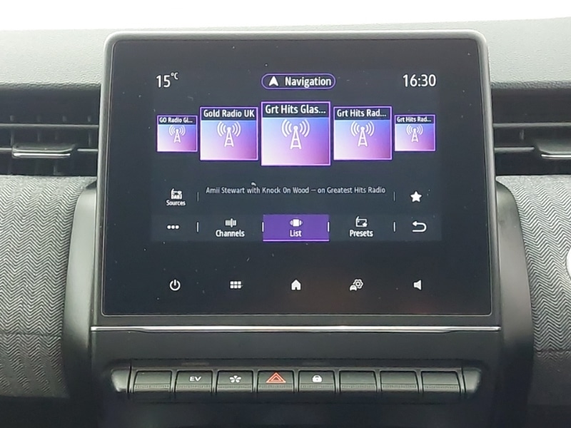 Used Renault Clio 2024 for sale - 76880304: Photo 15