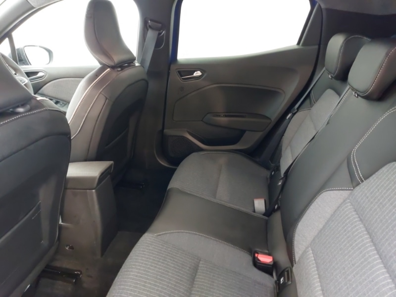 Used Renault Clio 2024 for sale - 76880304: Photo 6