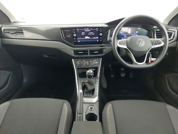 Used Volkswagen Polo 2024 for sale - 76827169: Photo