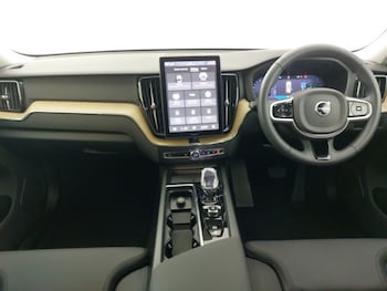 Used Volvo XC60 2025 for sale - 76700028: Photo