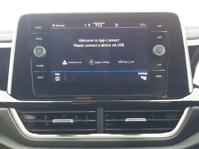 Used Volkswagen T-Roc 2022 for sale - 77433300: Photo 16