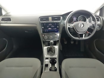 Used Volkswagen Golf 2018 for sale - 78355455: Photo