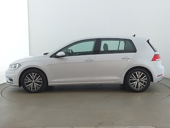 Used Volkswagen Golf 2018 for sale - 78355455: Photo