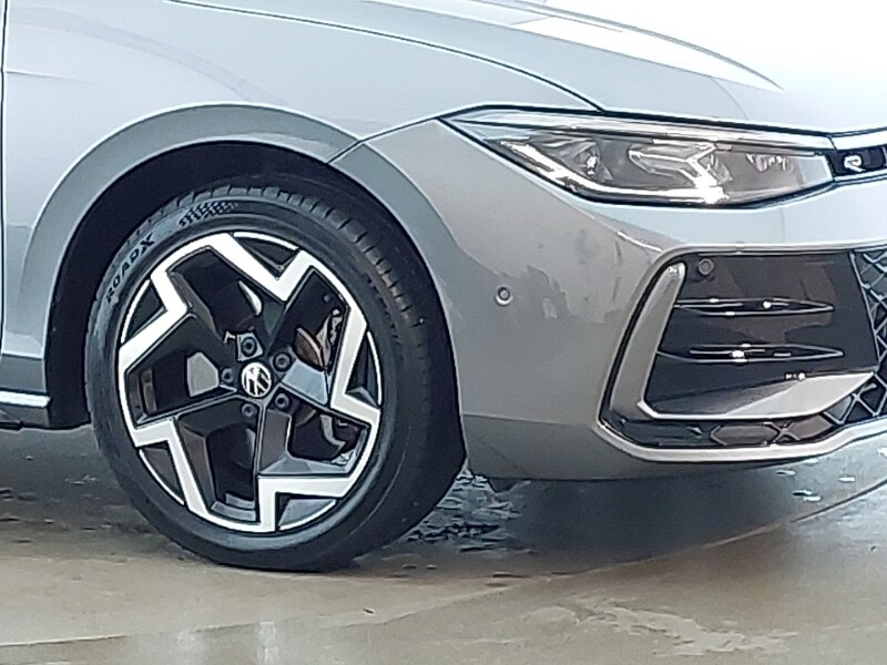 Used Volkswagen Passat 2024 for sale - 77790609: Photo 9