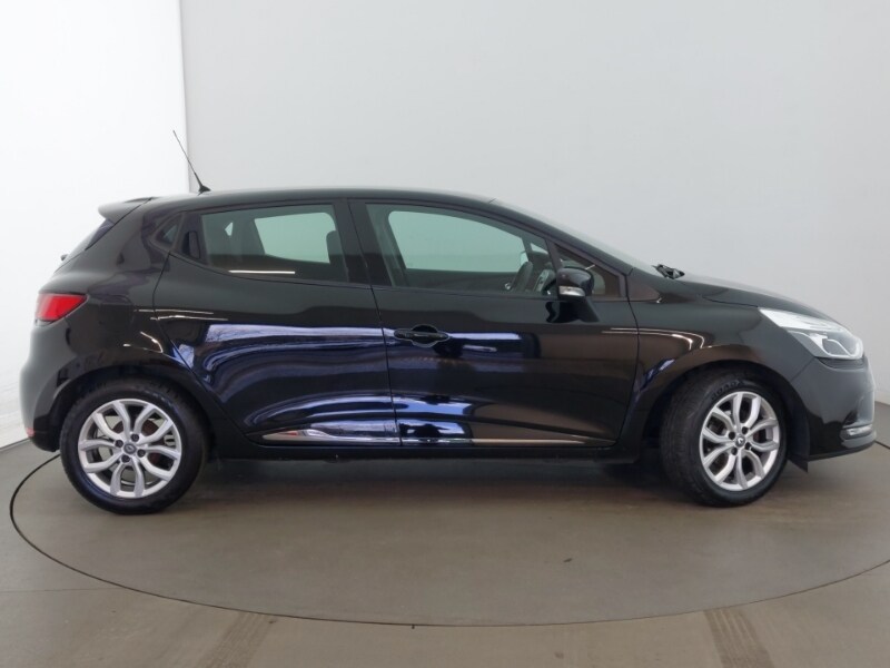 Used Renault Clio 2018 for sale - 76683517: Photo 12