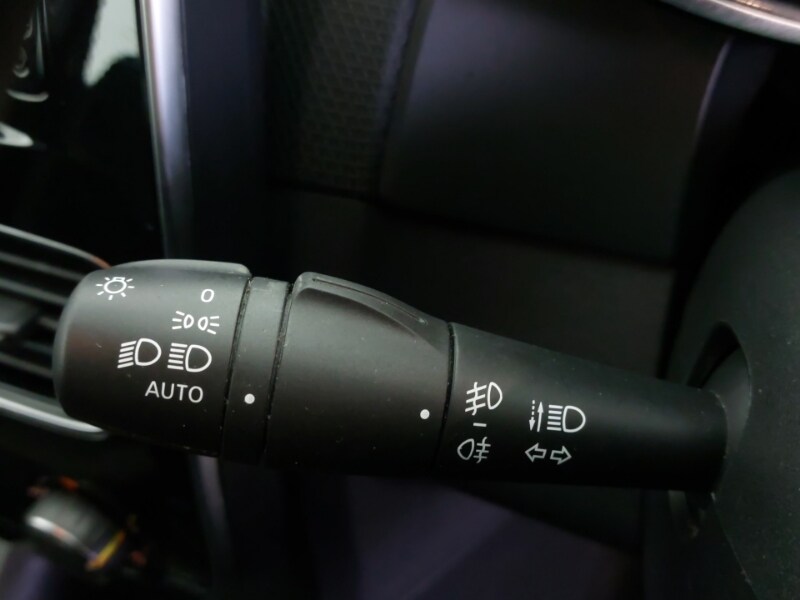 Used Renault Clio 2018 for sale - 76683517: Photo 14