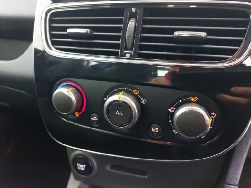 Used Renault Clio 2018 for sale - 76683517: Photo 15