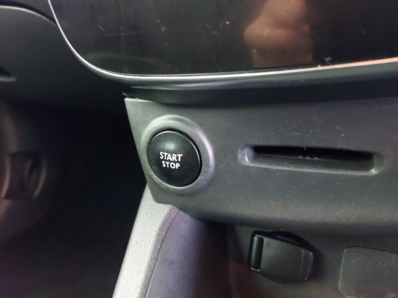 Used Renault Clio 2018 for sale - 76683517: Photo 16