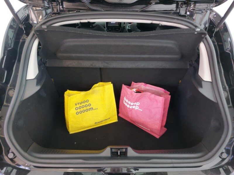 Used Renault Clio 2018 for sale - 76683517: Photo 8