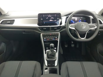 Used Volkswagen T-Roc 2024 for sale - 78290894: Photo