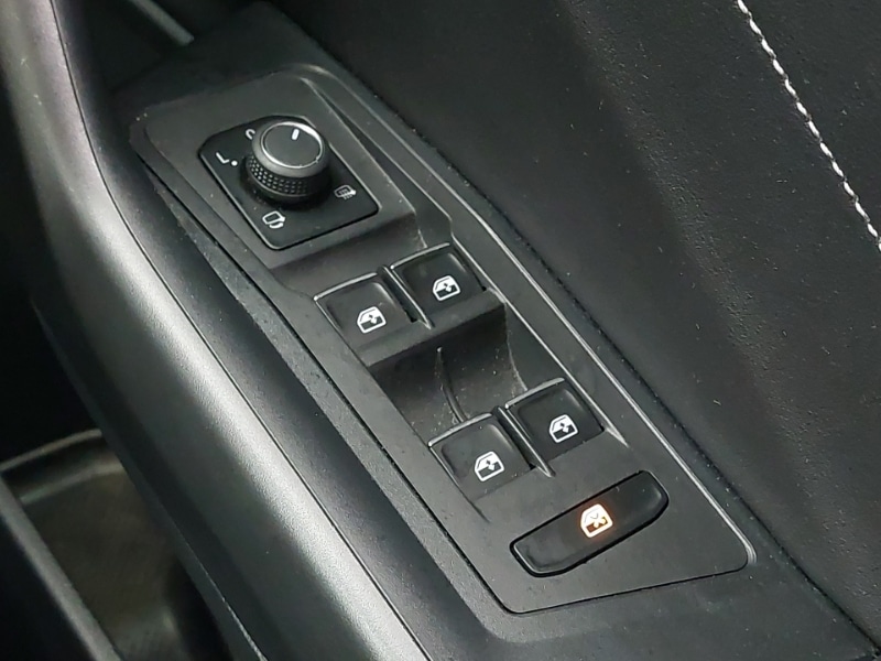 Used Volkswagen T-Roc 2022 for sale - 76493504: Photo 19