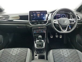 Used Volkswagen T-Roc 2022 for sale - 76493504: Photo