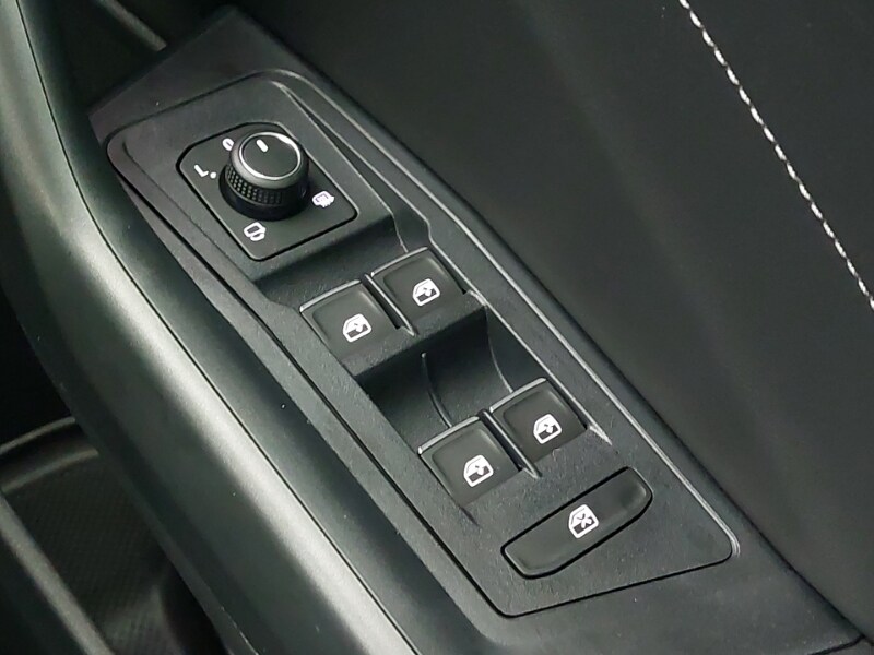 Used Volkswagen T-Roc 2025 for sale - 77228682: Photo 17