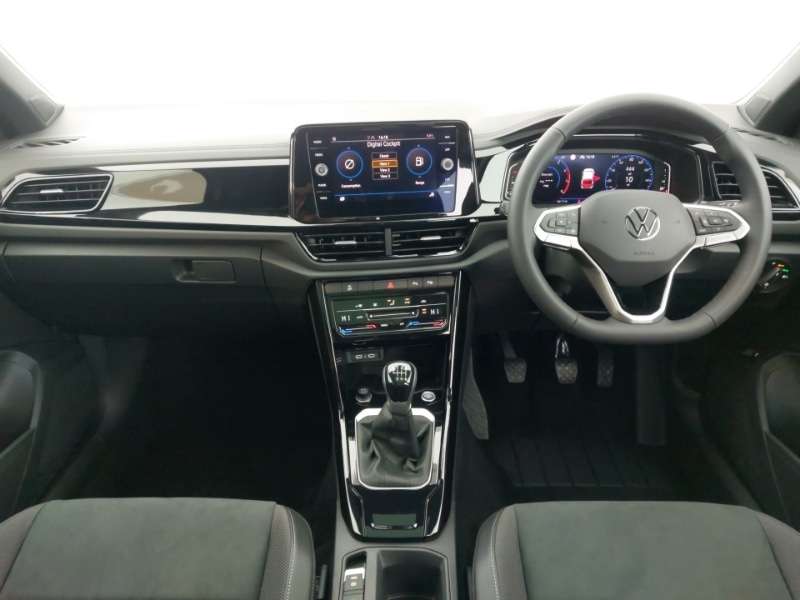 Used Volkswagen T-Roc 2025 for sale - 77228682: Photo 2