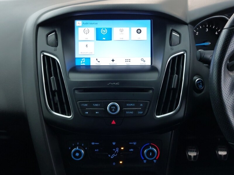 Used Ford Focus 2017 for sale - 77948044: Photo 14