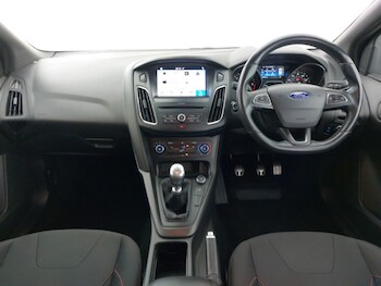 Used Ford Focus 2017 for sale - 77948044: Photo