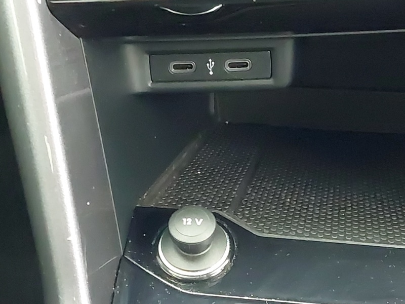 Used Volkswagen T-Roc 2022 for sale - 76071083: Photo 18