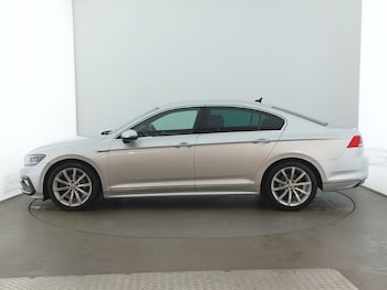 Used Volkswagen Passat 2020 for sale - 77155045: Photo