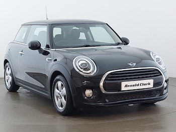 Used MINI Hatch 2019 for sale - 77623910: Photo