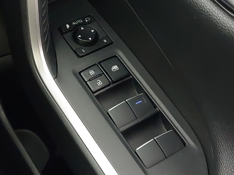 Used Toyota RAV4 2020 for sale - 76834106: Photo 19