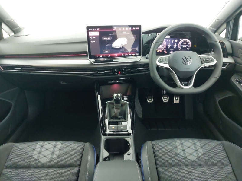 Used Volkswagen Golf 2025 for sale - 76875510: Photo 2