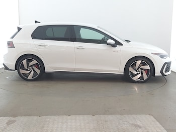 Used Volkswagen Golf 2025 for sale - 76964007: Photo