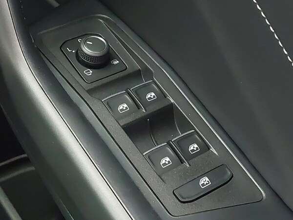Used Volkswagen T-Roc 2025 for sale - 75193011: Photo 18