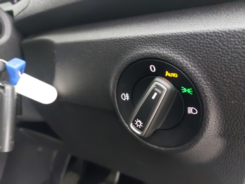 Used Volkswagen T-Roc 2019 for sale - 76683533: Photo 12